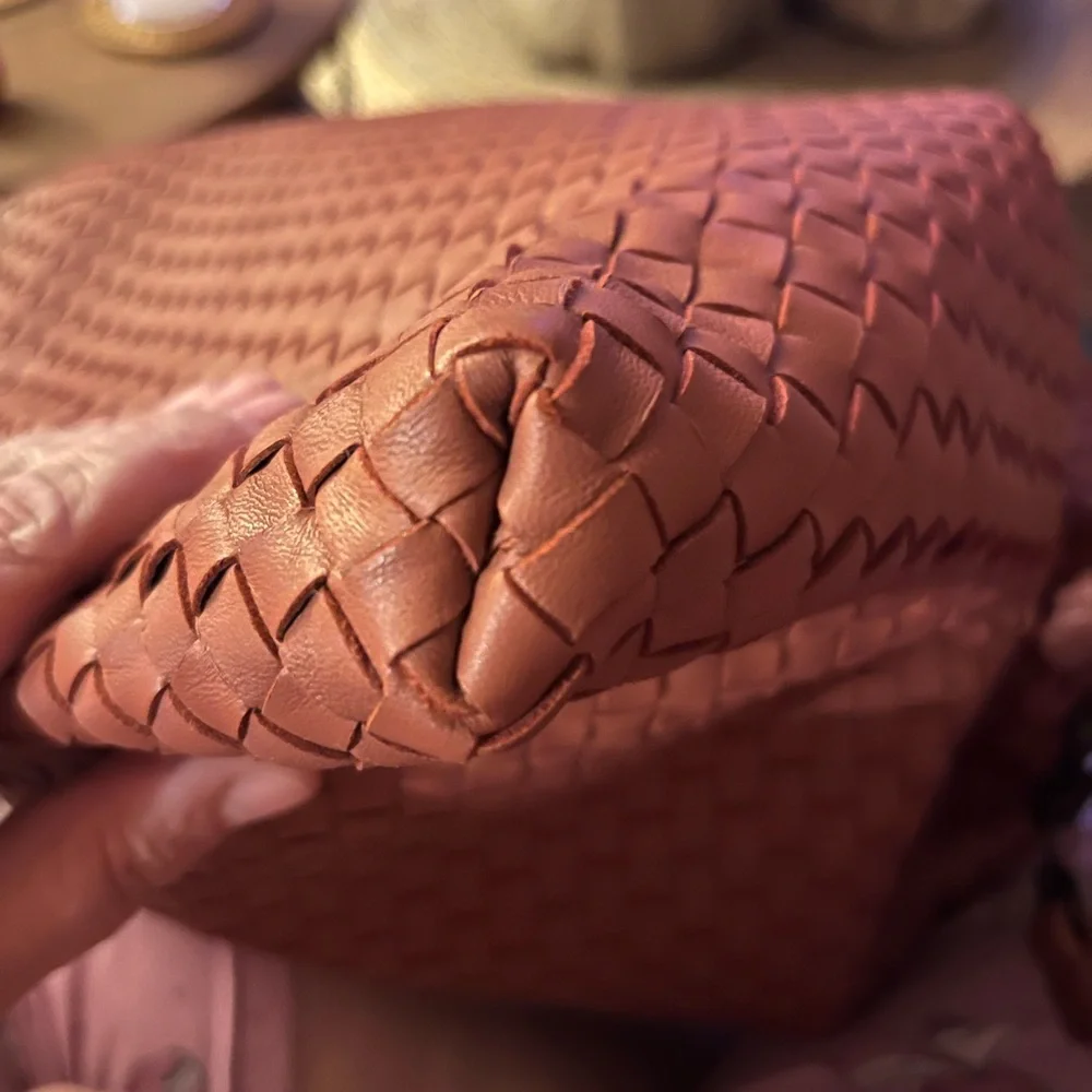 Bottega Veneta Intrecciato Convertible Tote/Satchel - Picture 9 of 9